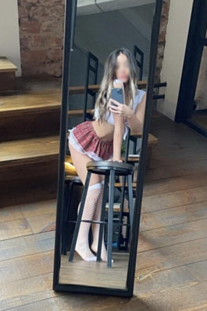 Escort girl Милана